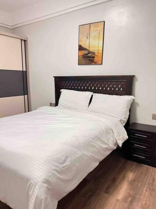 Lovely 3 Bedroom With A View Of The Park Machakos Eksteriør billede