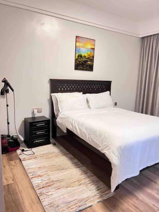 Lovely 3 Bedroom With A View Of The Park Machakos Eksteriør billede